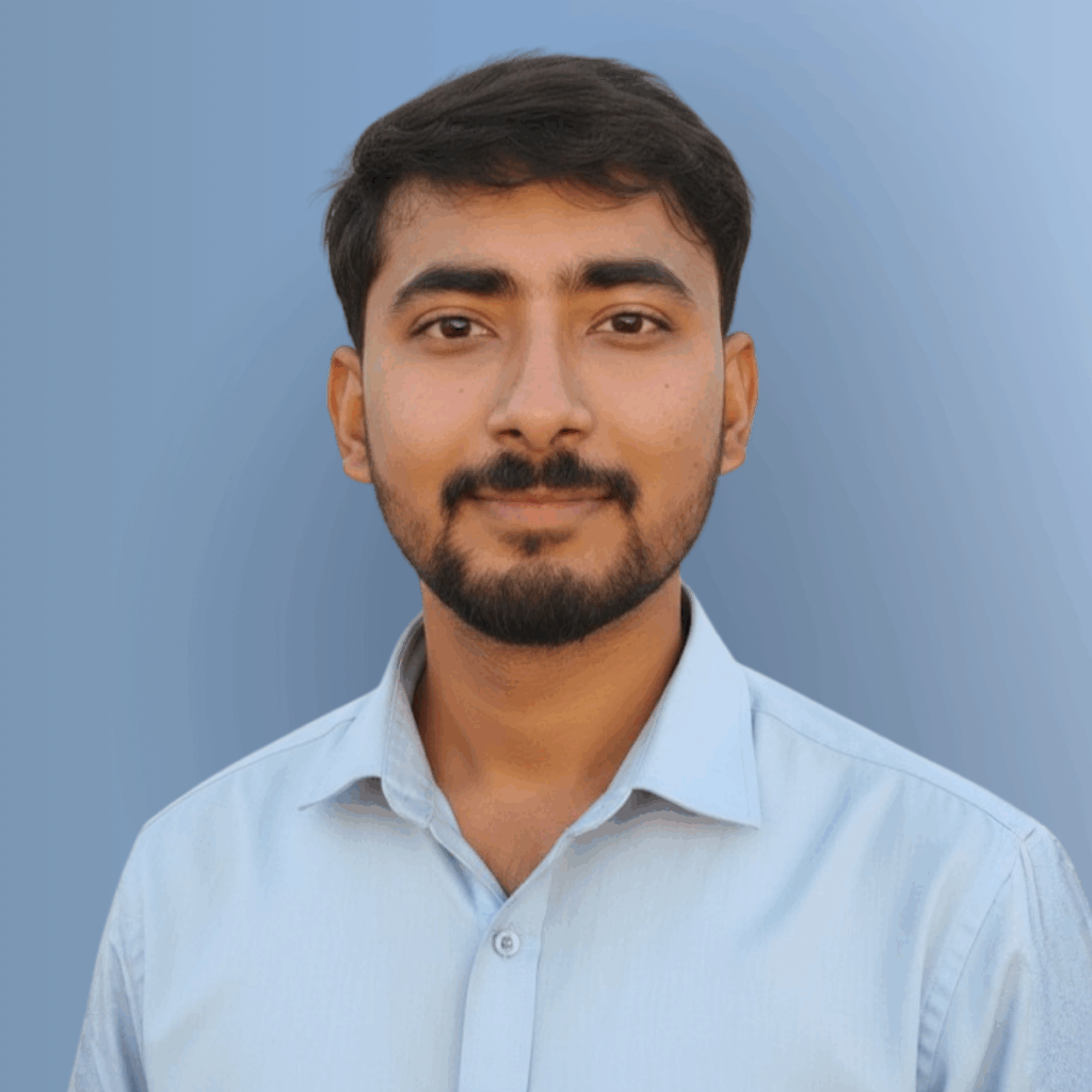 headshot of hitesh